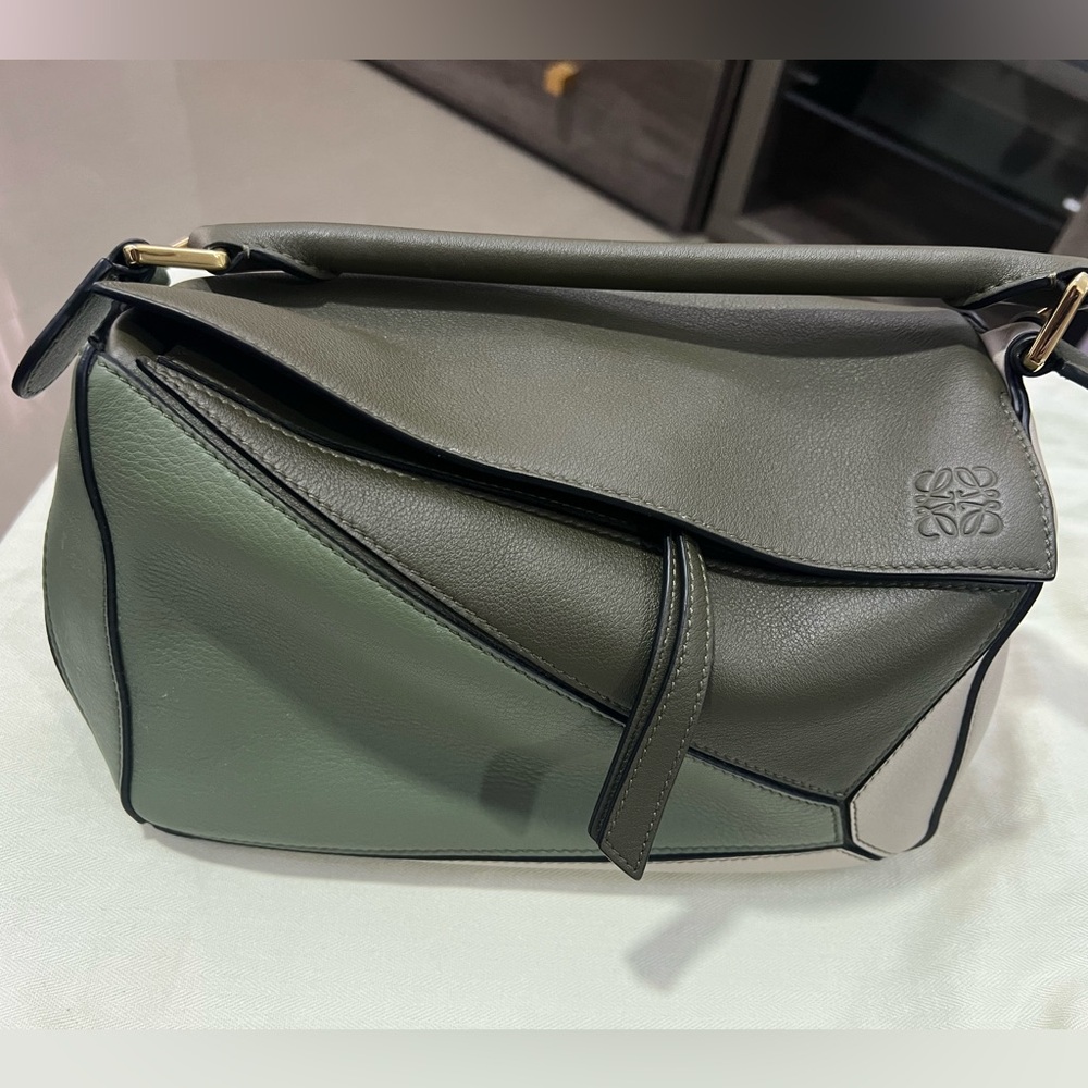 Loewe Small Puzzle Classic Bicolour Leather Bag - Picture 5 of 15